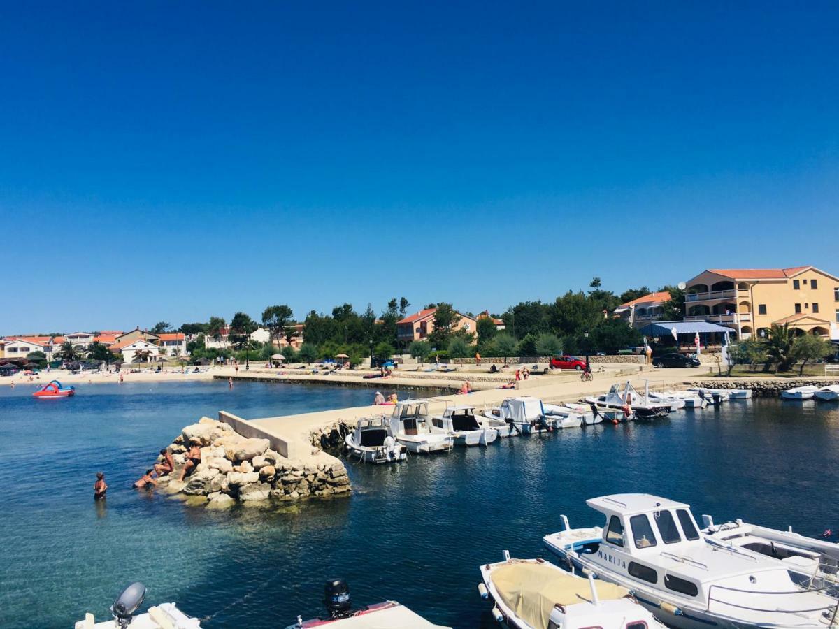 Vir Holidays Dış mekan fotoğraf