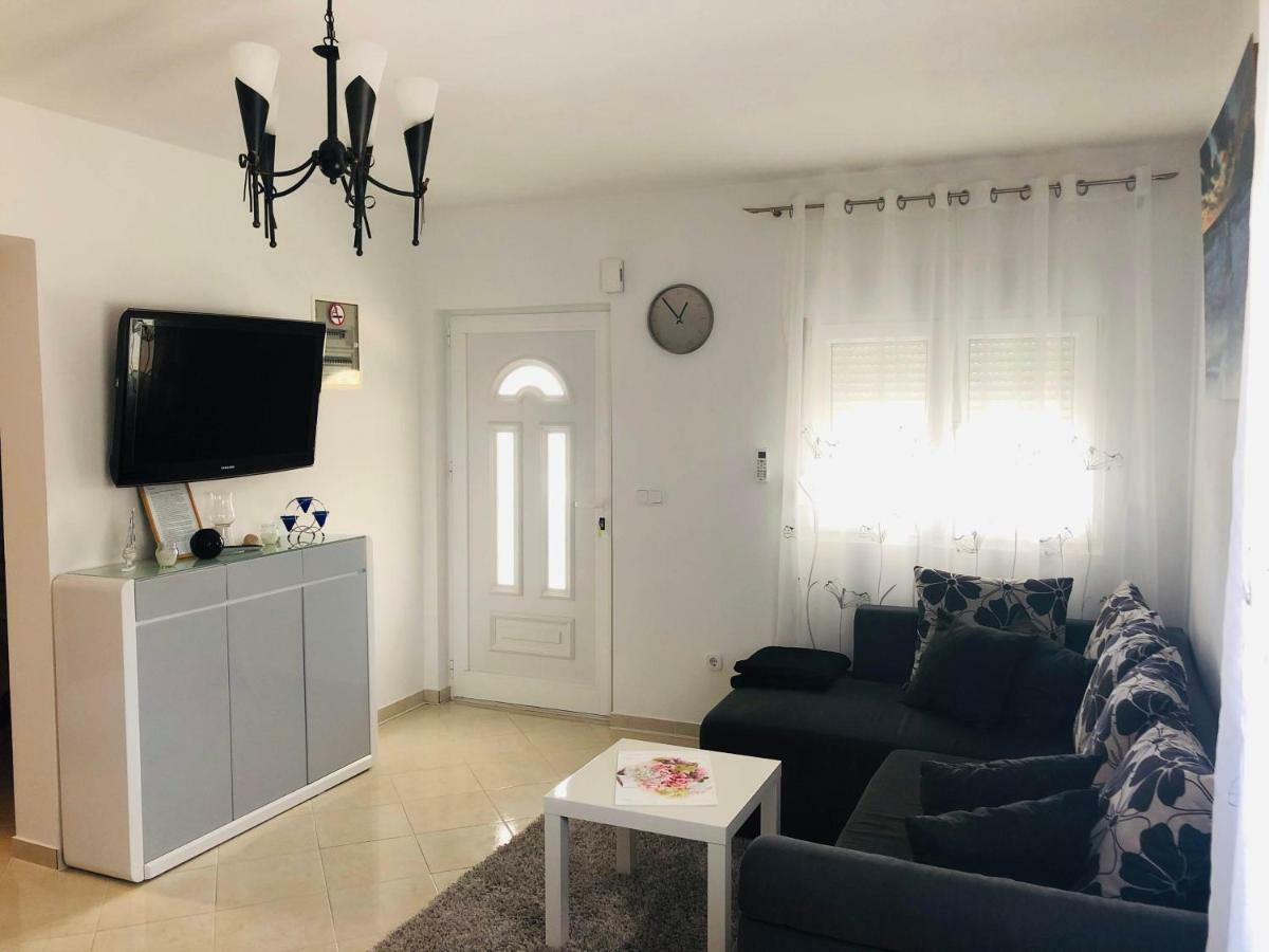 Vir Holidays Dış mekan fotoğraf