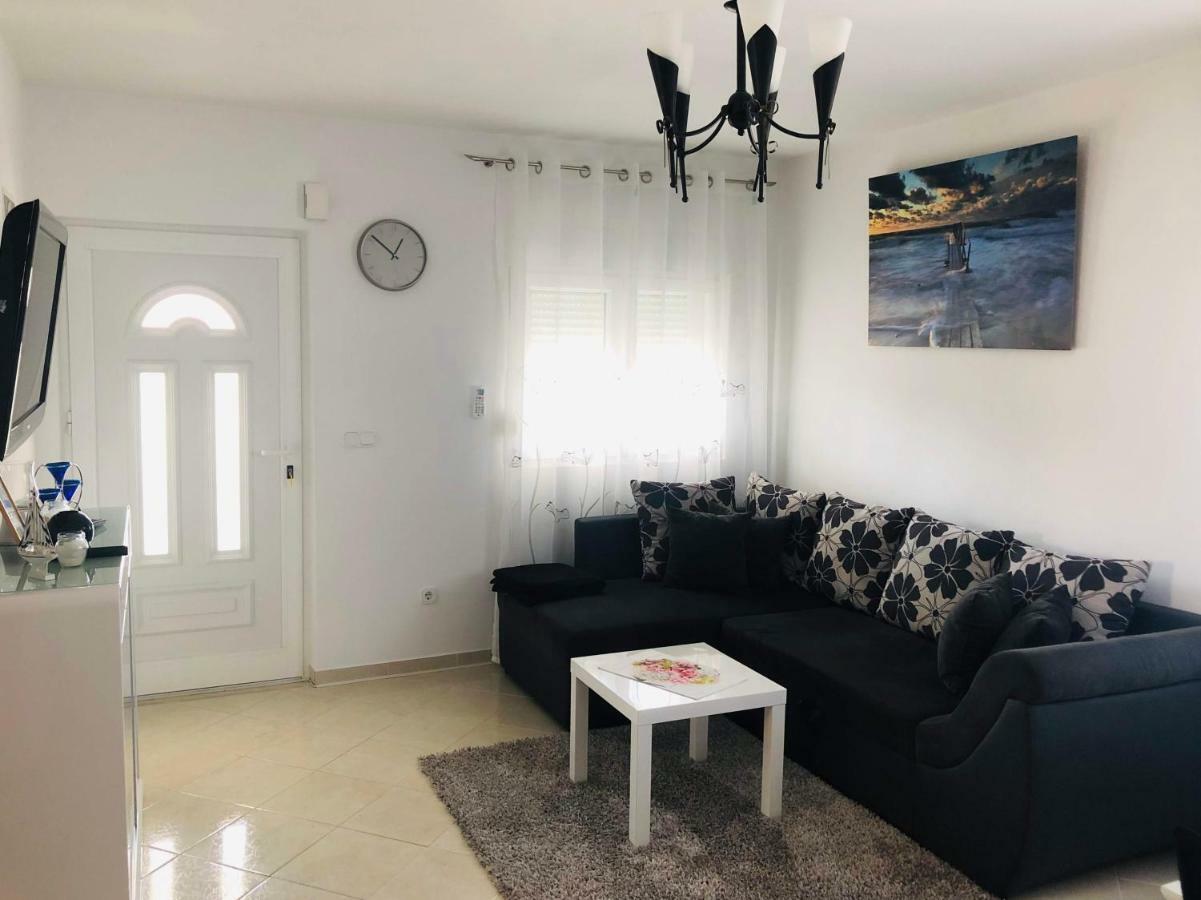 Vir Holidays Dış mekan fotoğraf